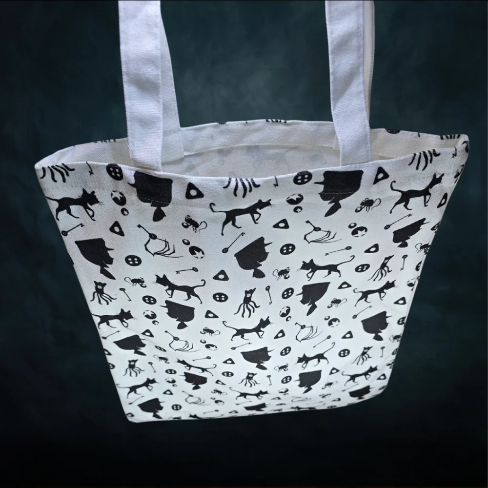 Coraline‎ Silouette Tote Bag- White & Black
